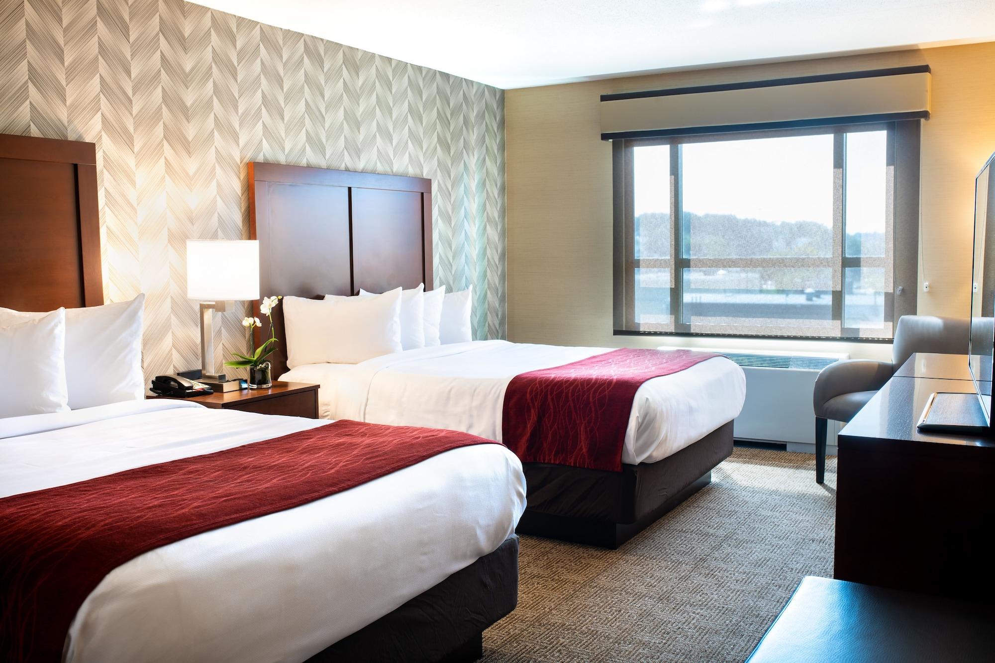 Comfort Inn&Suites Logan International Airport Revere Bagian luar foto