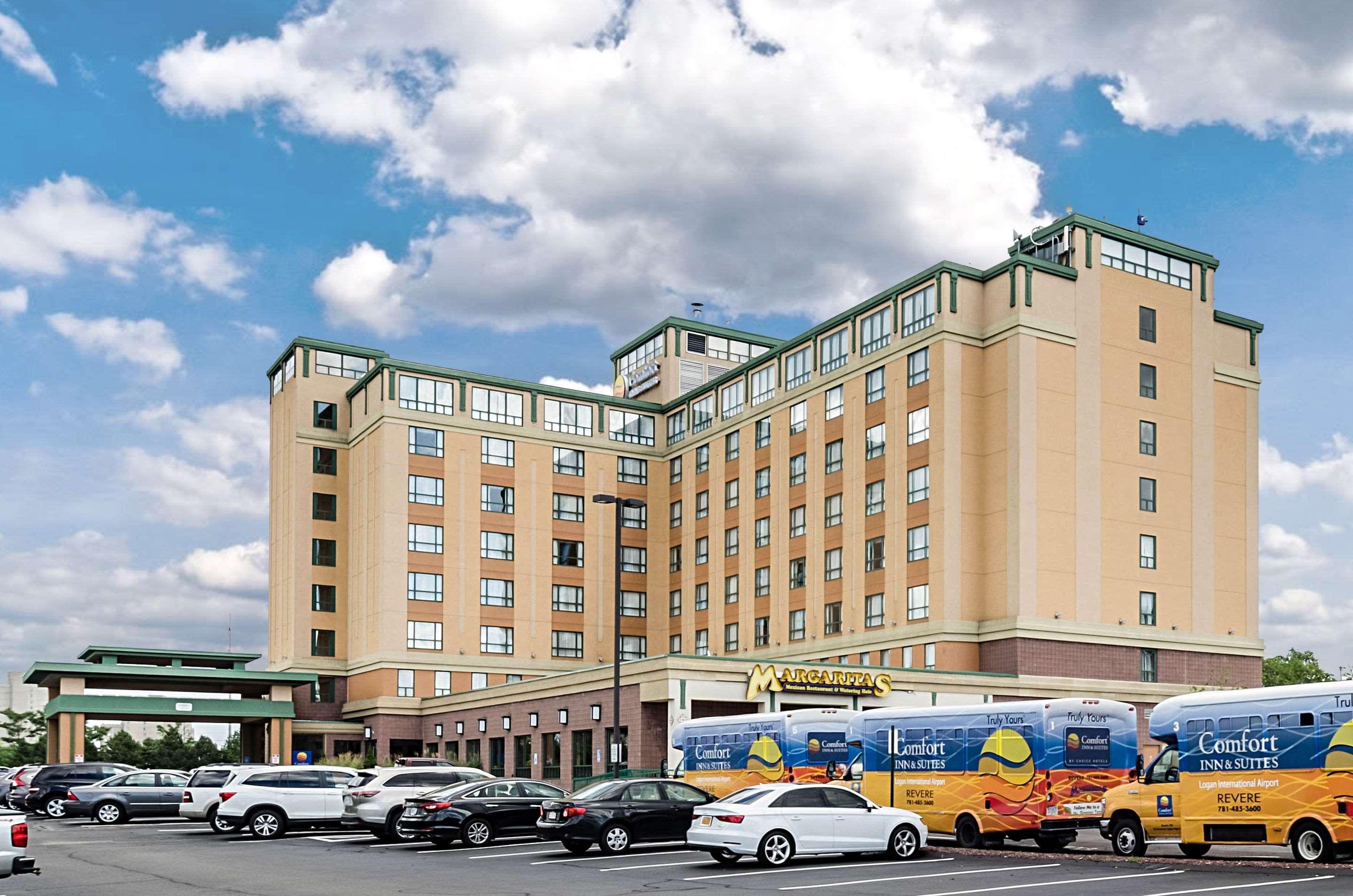 Comfort Inn&Suites Logan International Airport Revere Bagian luar foto