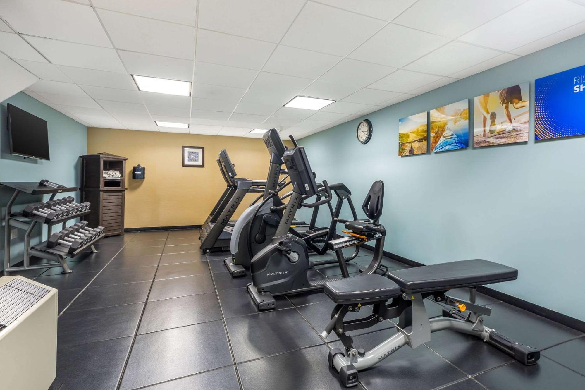 Comfort Inn&Suites Logan International Airport Revere Bagian luar foto